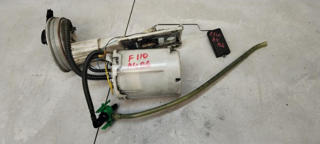 насос топливный Audi A4 B6 2003, 1.9 л., дизель, МКПП, универсал - фото №1