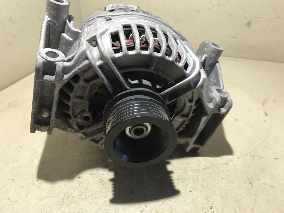 генератор Opel Vectra C 2004, 2.2 л., бензин, седан - фото №1