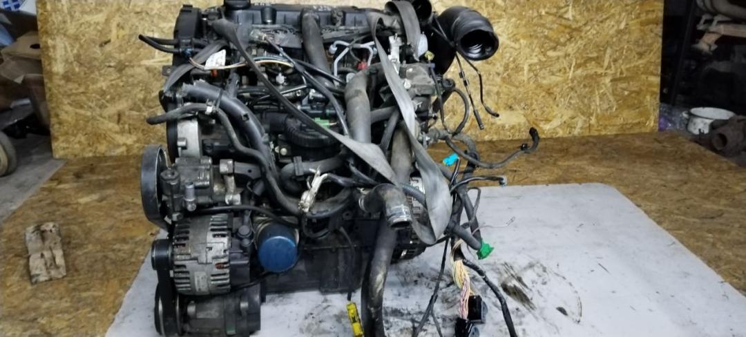 двигатель Citroen C5 1 поколение 2002, 2.0 л., дизель, МКПП, хетчбэк 5 дв., PSARHZ - фото №1