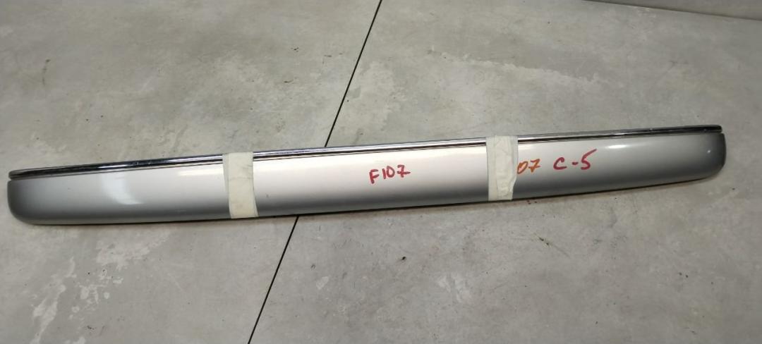 накладка подсветки номера Citroen C5 1 поколение 2002, 2.0 л., дизель, МКПП, хетчбэк 5 дв. - фото №1