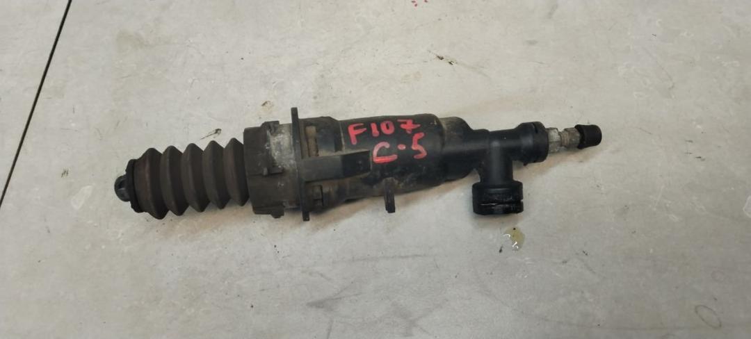 цилиндр сцепления рабочий Citroen C5 1 поколение 2002, 2.0 л., дизель, МКПП, хетчбэк 5 дв. - фото №1