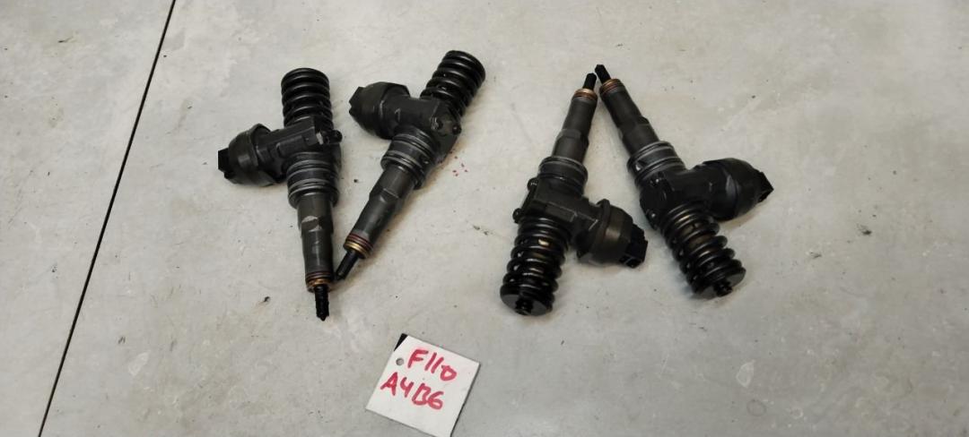 форсунка Audi A4 B6 2003, 1.9 л., дизель, МКПП, универсал, 038130073BD - фото №1