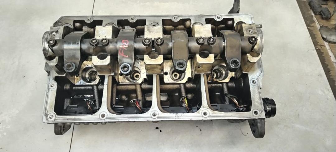 головка блока цилиндров Audi A4 B6 2003, 1.9 л., дизель, МКПП, универсал - фото №1