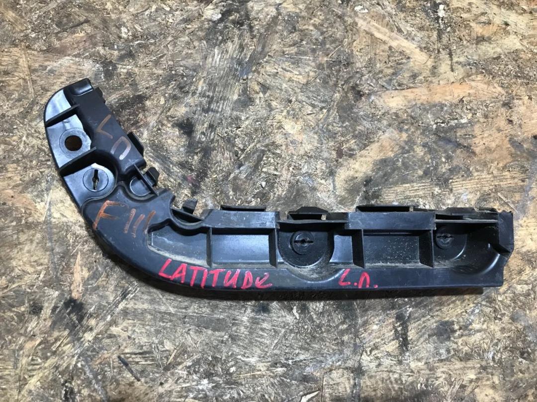 Крепление бампера переднего Renault Latitude 1 поколение 2011, 2.0 л., дизель, МКПП, седан - фото №1