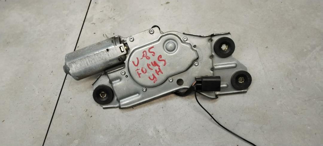 моторчик заднего стеклоочистителя (дворника) Ford Focus 1 поколение 1999, 1.6 л., бензин, МКПП, универсал - фото №1