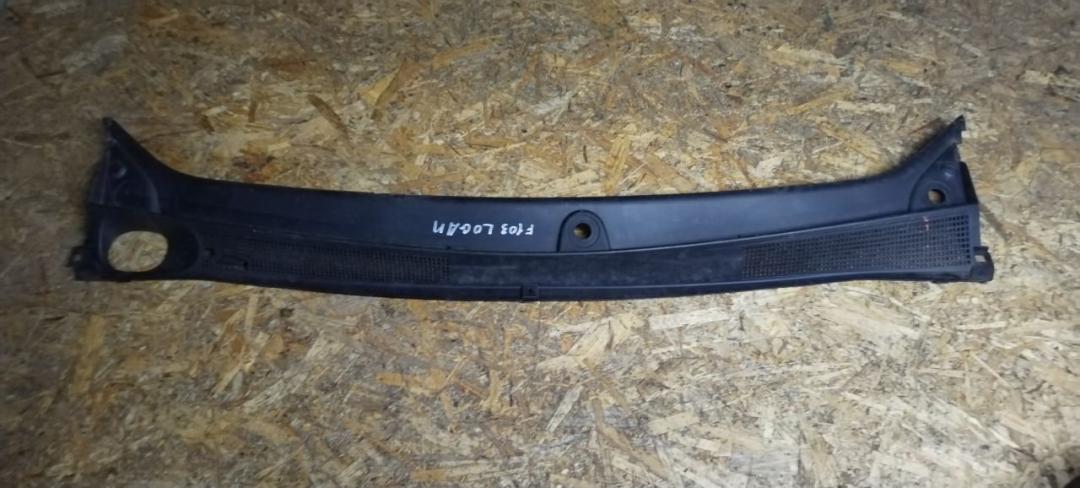 дождевик Dacia Logan 1 2012, 1.5 л., дизель, МКПП, универсал - фото №1