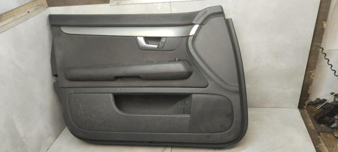 обшивка двери передняя левая Audi A4 B6 2003, 1.9 л., дизель, МКПП, универсал - фото №1