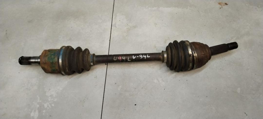 полуось передняя левая (приводной вал, ШРУС) Hyundai Lantra J2 1997, 1.6 л., бензин, МКПП, седан - фото №1