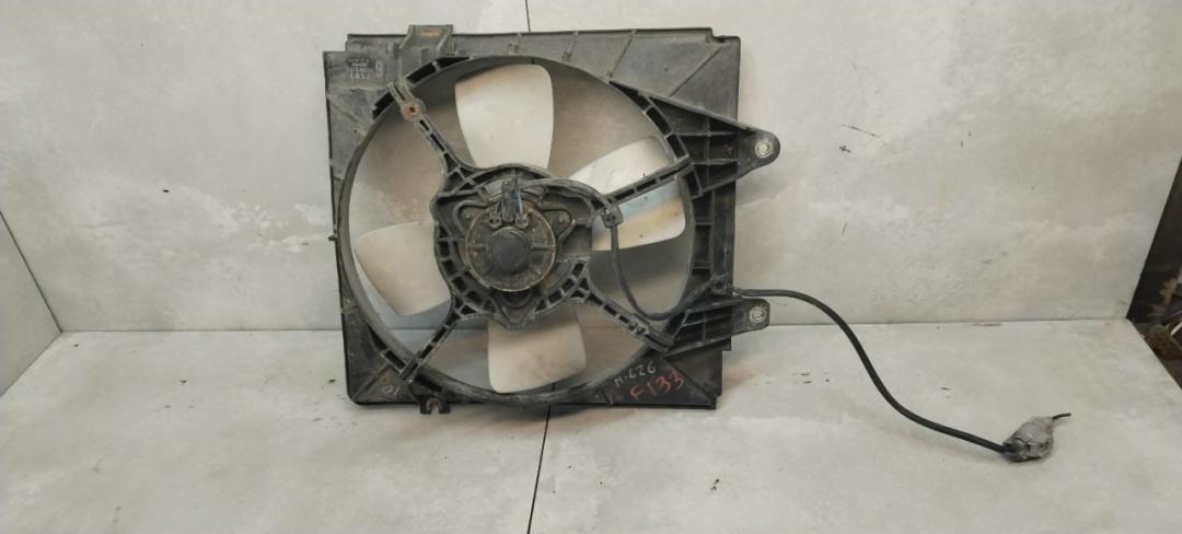 вентилятор радиатора Mazda 626 GF 1998, 2.0 л., бензин, хетчбэк 5 дв. - фото №1