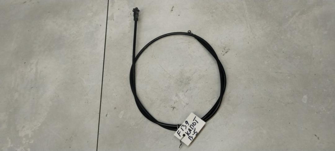 трос капота Volkswagen Passat B5 2001, 1.9 л., дизель, седан - фото №1