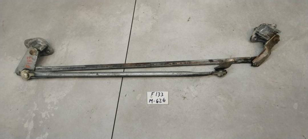 механизм стеклоочистителя (трапеция дворников) Mazda 626 GF 1998, 2.0 л., бензин, хетчбэк 5 дв. - фото №1