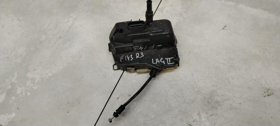 замок двери задней правой Renault Laguna 2 поколение 2004, 1.9 л., дизель, универсал - фото №1