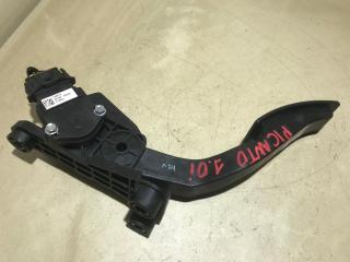 педаль Kia Picanto 2 поколение 2013, 1.0 л., бензин, МКПП, хетчбэк 5 дв.