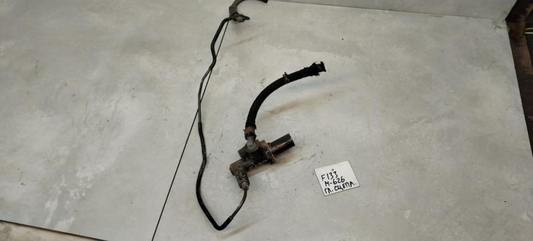 цилиндр сцепления главный Mazda 626 GF 1998, 2.0 л., бензин, хетчбэк 5 дв. - фото №1