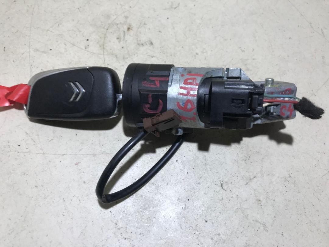 замок зажигания Citroen C4 2 поколение 2013, 1.6 л., дизель, МКПП, хетчбэк 5 дв. - фото №1