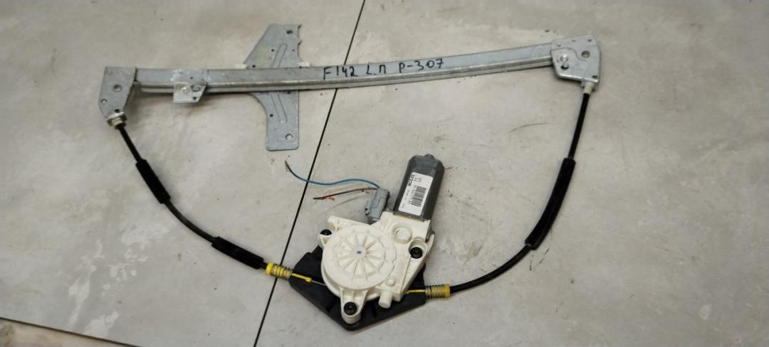 стеклоподъемник передний левый Peugeot 307 1 поколение 2003, 2.0 л., дизель, хетчбэк 5 дв. - фото №1