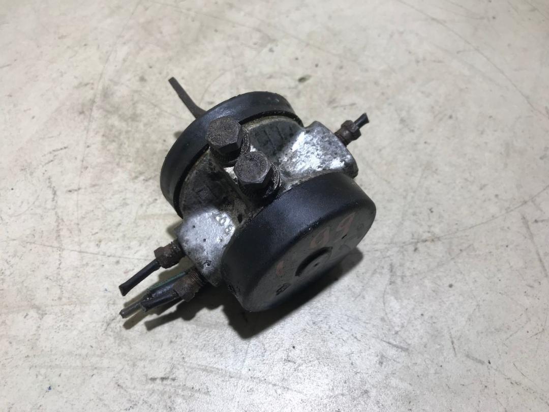 корректор гидравлической подвески Citroen Xantia 1 поколение 1996, 1.8 л., дизель - фото №1