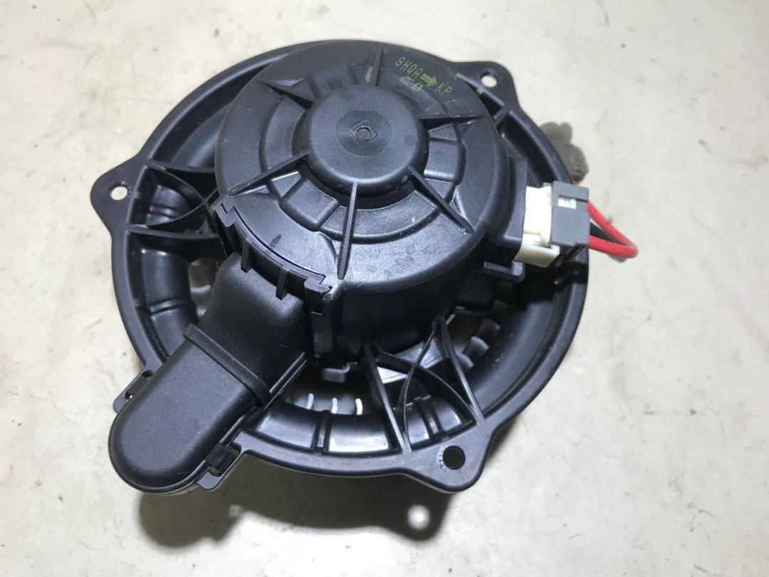 моторчик печки Kia Ceed 1 поколение 2007, 1.6 л., дизель, хетчбэк 5 дв. - фото №1