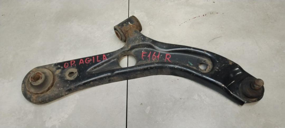 рычаг передний правый Opel Agila 2 поколение (B) 2011, 1.0 л., бензин, хетчбэк 5 дв. - фото №1