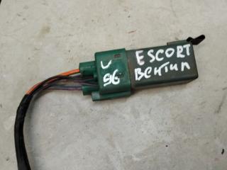 блок управления вентилятором (реле) Ford Escort 6 1998, 1.6 л., бензин, МКПП, универсал