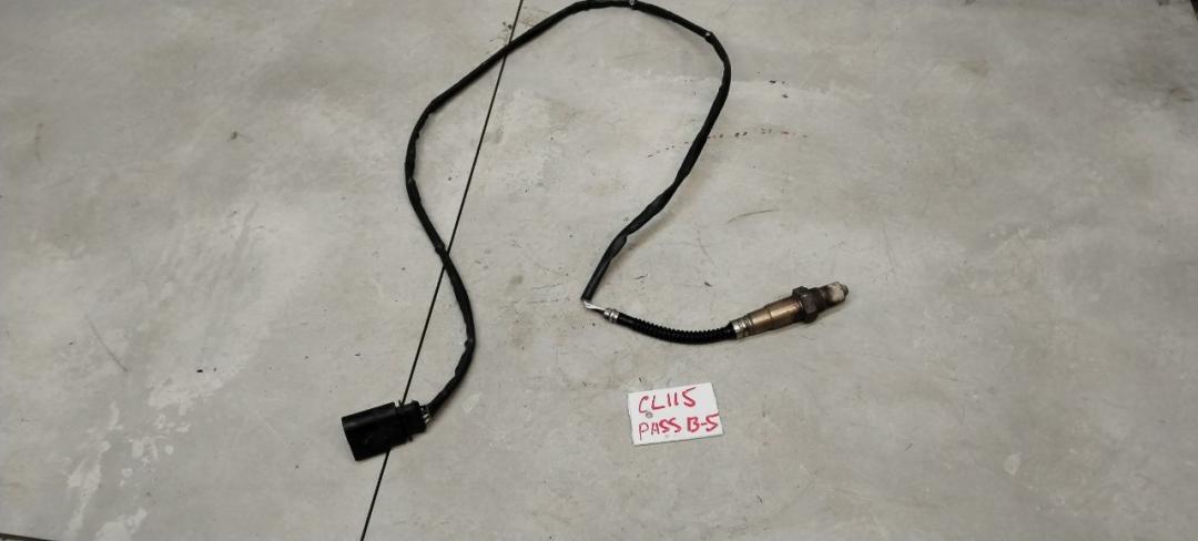 лямбда-зонд Volkswagen Passat B5 1998, 1.8 л., бензин, МКПП, универсал - фото №1