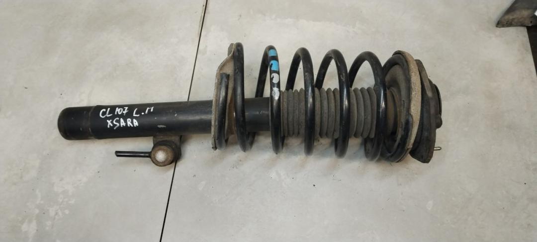 стойка передняя левая Citroen Xsara Picasso 1 поколение 1999, 1.8 л., бензин, МКПП, универсал - фото №1