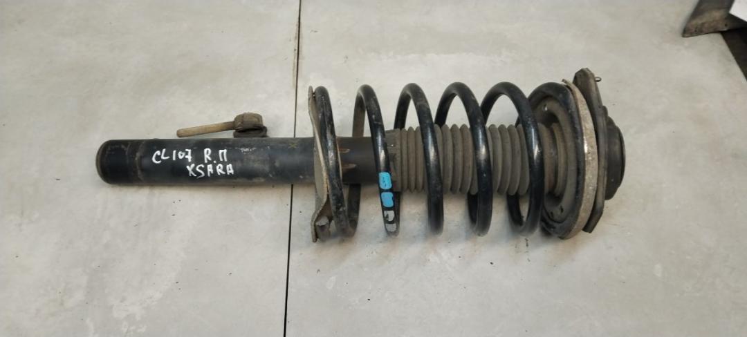 стойка передняя правая Citroen Xsara Picasso 1 поколение 1999, 1.8 л., бензин, МКПП, универсал - фото №1