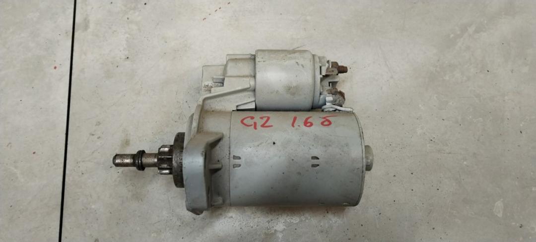 стартер Volkswagen Golf 3 поколение 1995, 1.4 л., бензин - фото №1