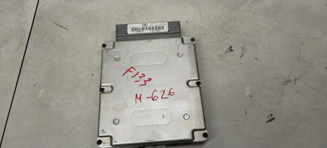 блок управления двигателем Mazda 626 GF 1998, 2.0 л., бензин, хетчбэк 5 дв. - фото №1