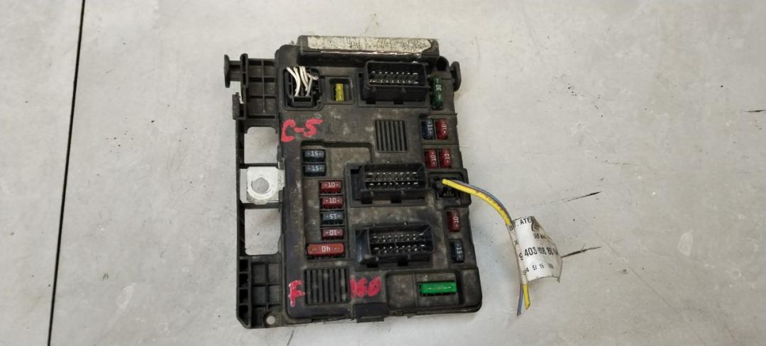 блок предохранителей Citroen C5 1 поколение 2002, 2.0 л., дизель, хетчбэк 5 дв., BSMB3 - фото №1