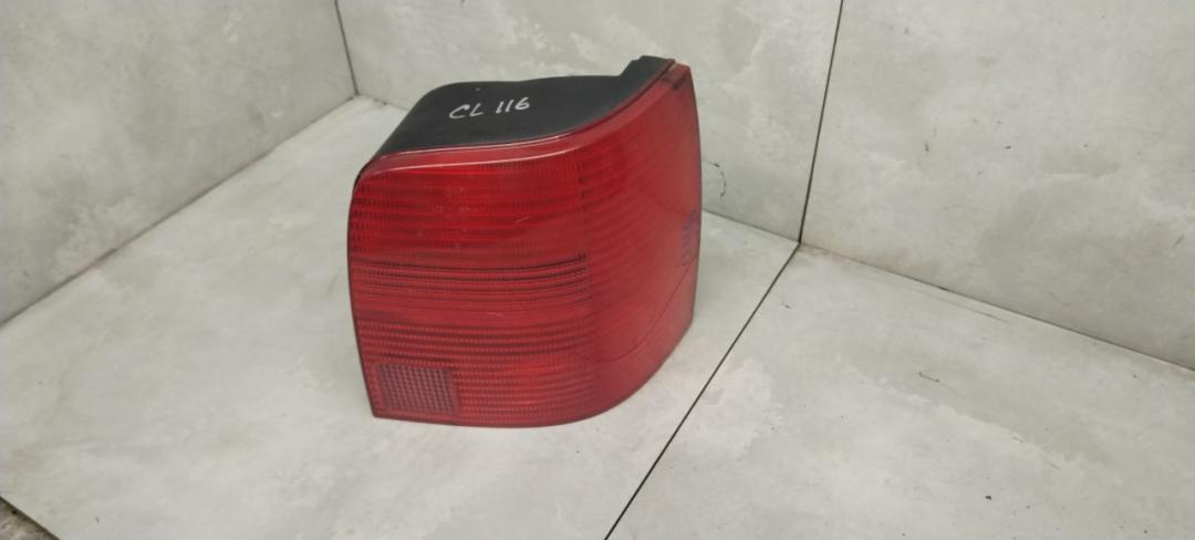 фонарь задний правый Volkswagen Passat B5 1999, 1.6 л., бензин, МКПП, универсал - фото №1