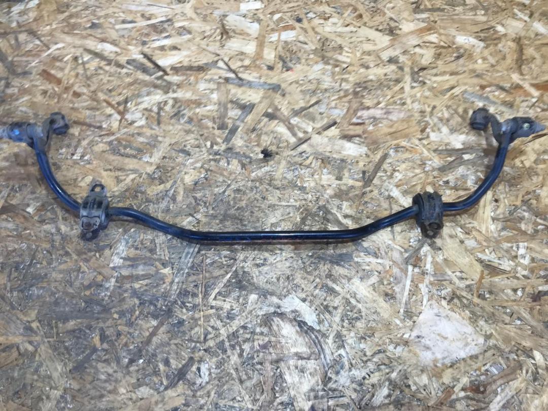 стабилизатор подвески задний Nissan Qashqai 1 2012, 1.5 л., дизель, МКПП, внедорожник 5 дв. - фото №1