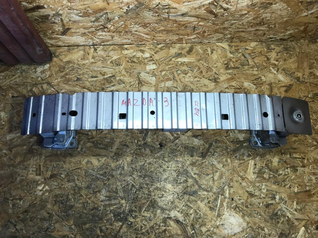 усилитель бампера переднего Mazda 3 BK 2005, 1.6 л., i, бензин, МКПП, хетчбэк 5 дв. - фото №1