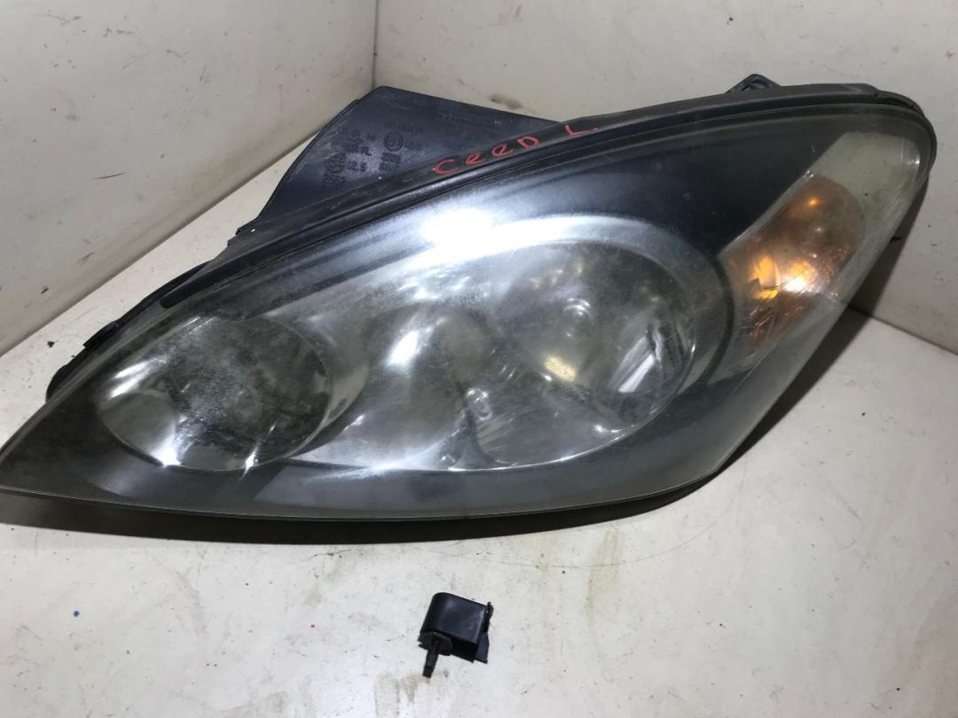 фара левая Kia Ceed 1 поколение 2007, 1.6 л., дизель, хетчбэк 5 дв. - фото №1