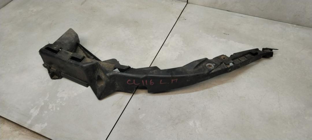 крепление фары левой Volkswagen Passat B5 1999, 1.6 л., бензин, МКПП, универсал - фото №1