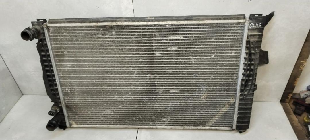 радиатор (основной) Volkswagen Passat B5 1998, 1.8 л., бензин, МКПП, универсал - фото №1