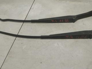 щеткодержатель (поводок стеклоочистителя, дворник) Volkswagen Transporter T4 1998, 2.5 л., дизель, МКПП, микроавтобус