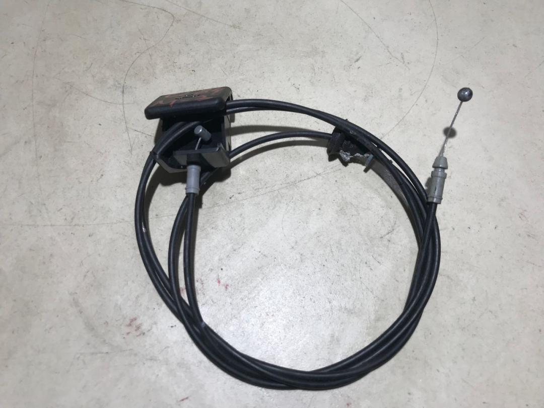 трос капота Mazda 3 BK 2005, 1.6 л., i, бензин, МКПП, хетчбэк 5 дв. - фото №1