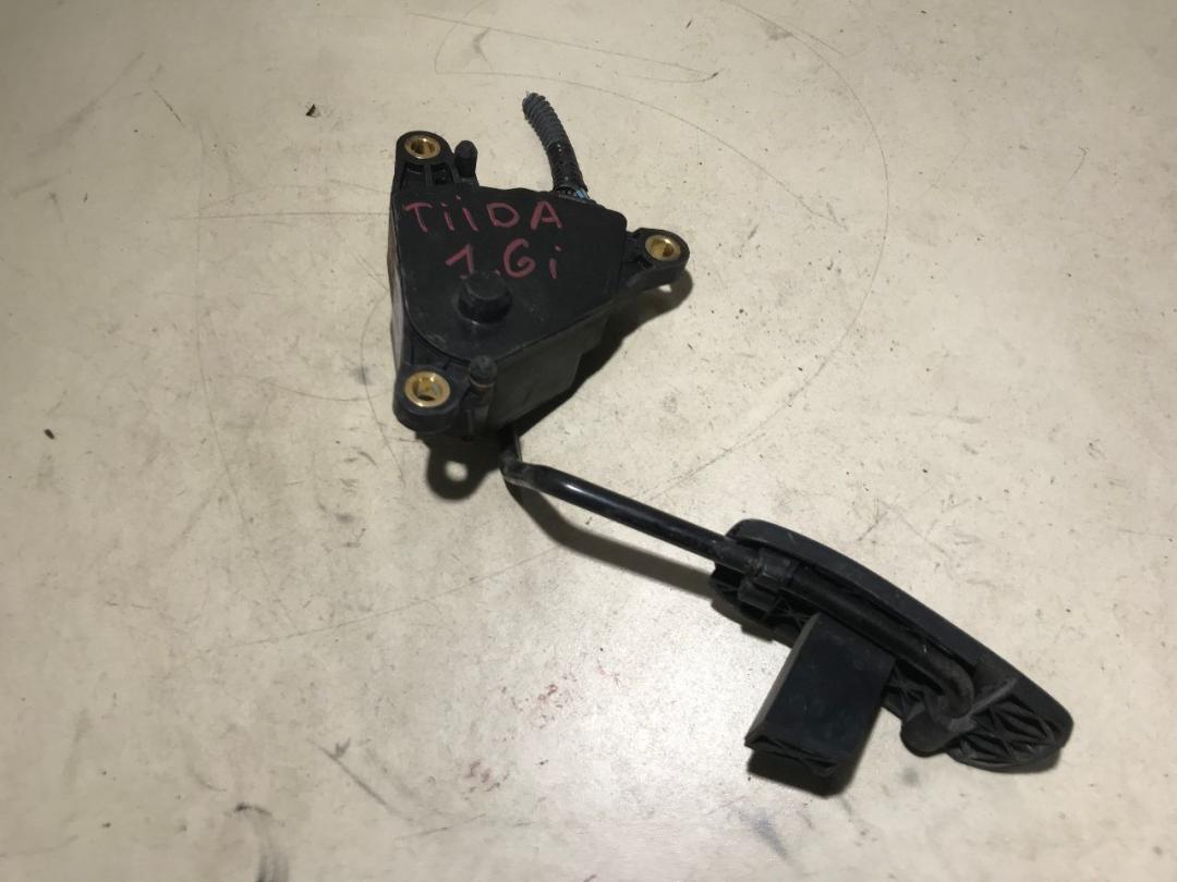 педаль Nissan Tiida TIIDA C11 2006, 1.6 л., i, бензин, МКПП, седан - фото №1