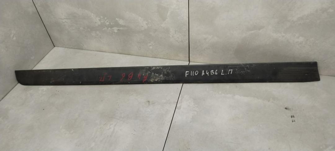 молдинг двери передней левой Audi A4 B6 2003, 1.9 л., дизель, МКПП, универсал - фото №1