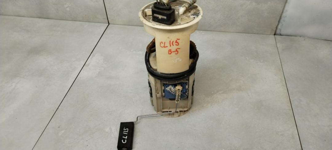 датчик уровня топлива Volkswagen Passat B5 1998, 1.8 л., бензин, МКПП, универсал - фото №1