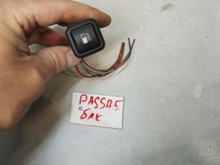 кнопка открытия лючка топливного бака Volkswagen Passat B5 [рестайлинг] 2003