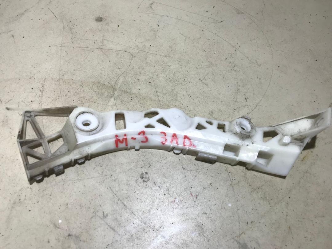 Крепление бампера заднего Mazda 3 BK 2005, 1.6 л., i, бензин, МКПП, хетчбэк 5 дв. - фото №1