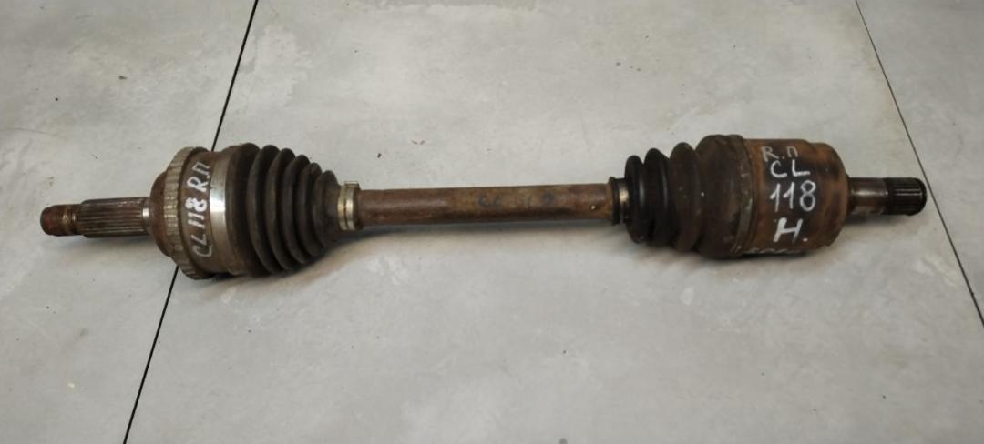 полуось передняя правая (приводной вал, ШРУС) Honda Accord 6 поколение 1999, 1.8 л., бензин, МКПП, седан - фото №1