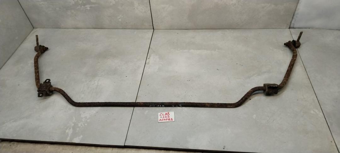 стабилизатор подвески задний Honda Accord 6 поколение 1999, 1.8 л., бензин, МКПП, седан - фото №1