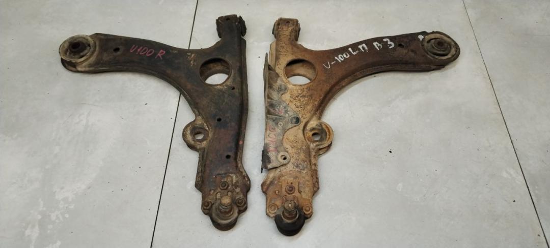 рычаг передний левый Volkswagen Passat B3 1991, 1.6 л., дизель, МКПП, универсал - фото №1