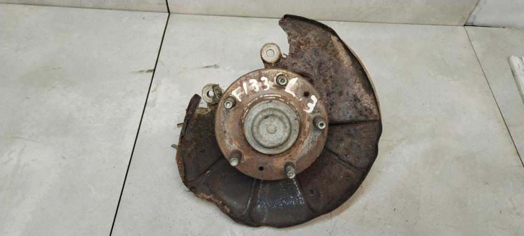 ступица задняя левая Mazda 626 GF 1998, 2.0 л., бензин, МКПП, хетчбэк 5 дв. - фото №1