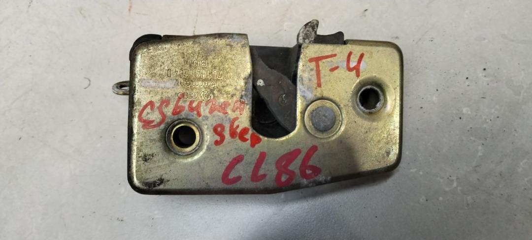 замок двери сдвижной Volkswagen Transporter T4 1998, 2.5 л., дизель, МКПП, микроавтобус - фото №1