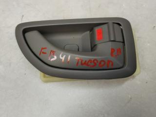 ручка внутренняя передняя правая Hyundai Tucson 1 поколение 2009, 2.0 л., дизель, МКПП, минивэн