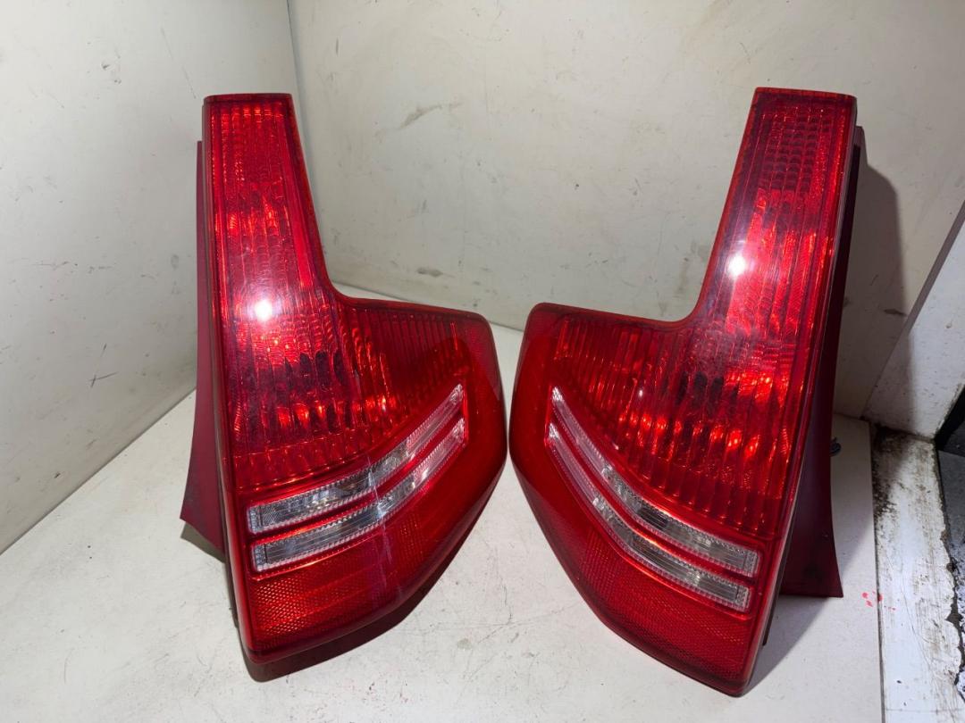 Фонарь задний (комплект) Citroen C4 1 поколение 2007, 1.6 л., дизель, МКПП - фото №1